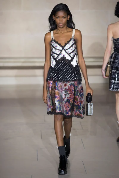 Look 39